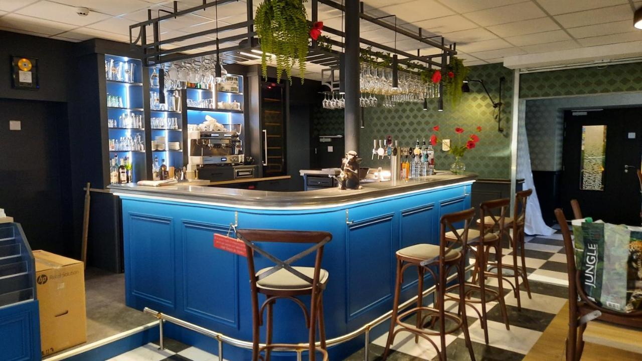 L'Auberge Des Artistes Nieul-sur-l'Autise Екстериор снимка